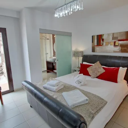 La Encantada 4*